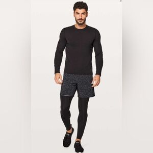 Lululemon Surge Warm Long Sleeve
Black size medium